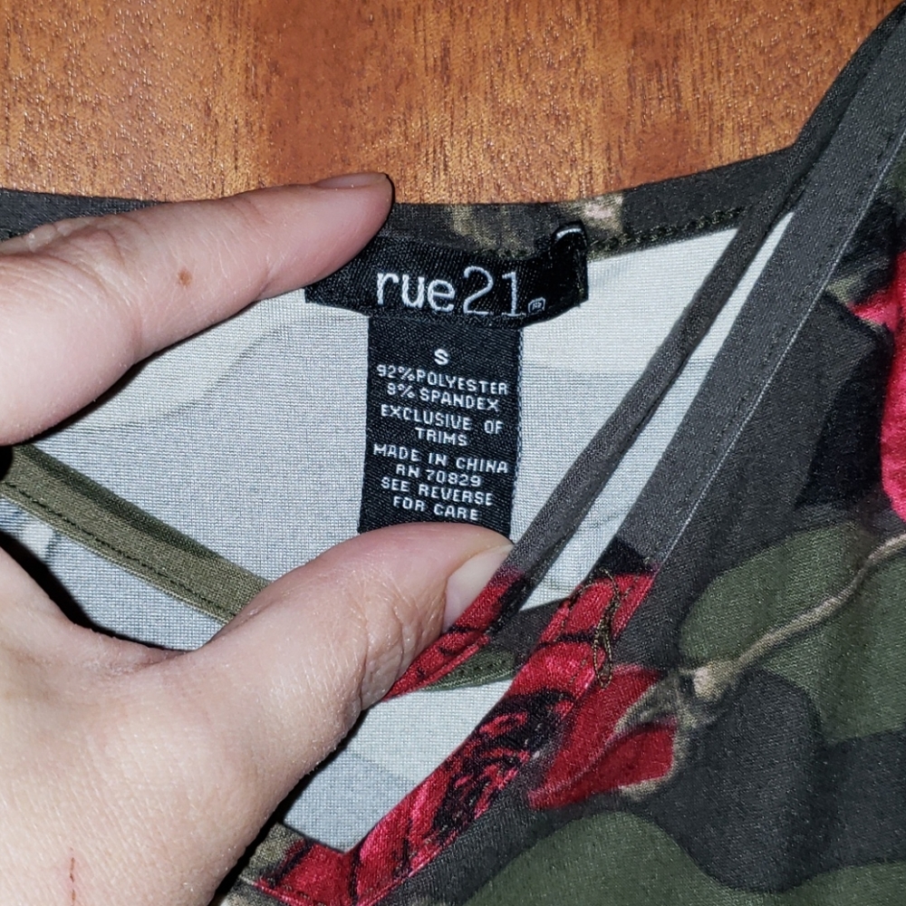 Like New! Worn Once! RUE21 Cami - Picture 4 of 4